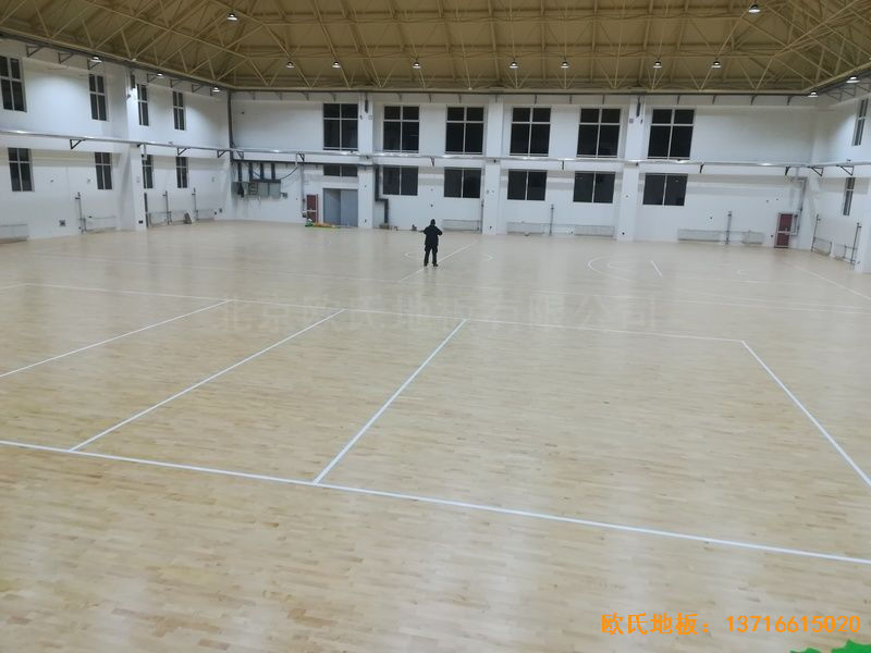 山東濟(jì)南歷城區(qū)小學(xué)運(yùn)動(dòng)木地板鋪裝案例