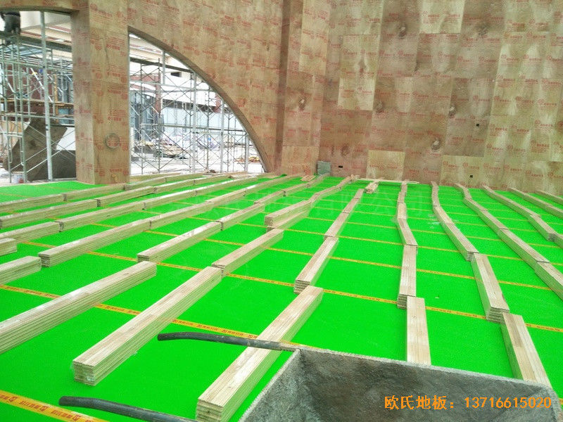 江西榮江金色春城小學(xué)運動館體育地板鋪裝案例2