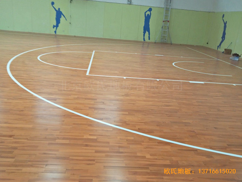 陽煤集團(tuán)三礦球館運動地板安裝案例2