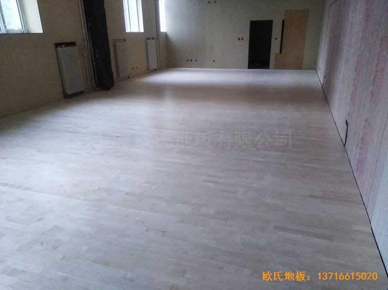 北京朝陽運(yùn)動館體育地板鋪設(shè)案例0