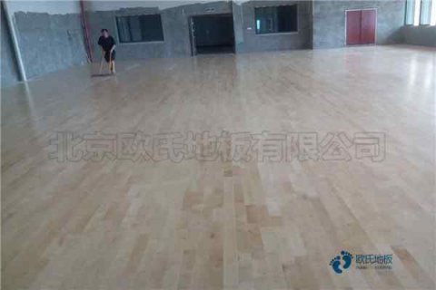 運動木地板面板層養(yǎng)護有什么絕招
